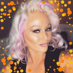 Meet your Posher, Chelle